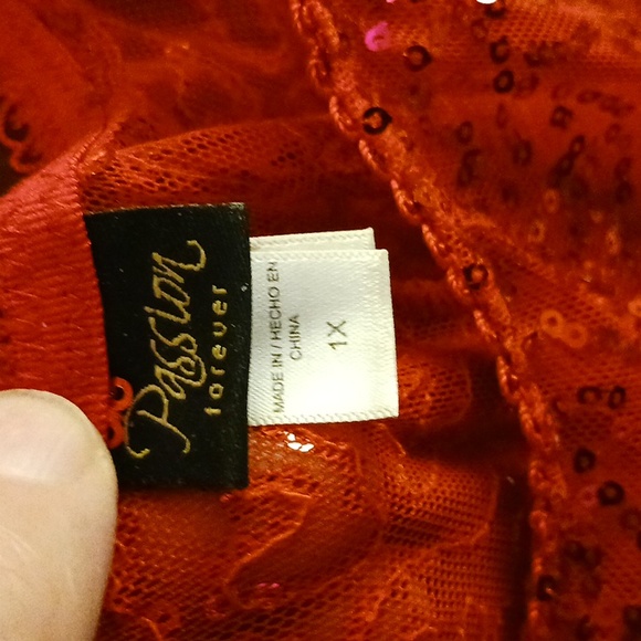 PASSION FOREVER RED SEQUINNED MINI DRESS, SIZE 1X, 100% NYLON, VALENTINES DAY - Picture 3 of 4